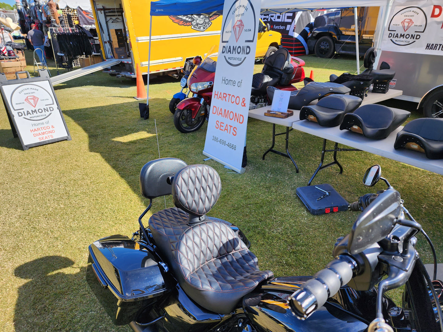 Harley-Davidson // Street Glide - Custom Fit Seat