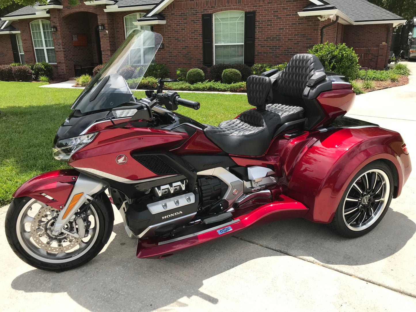 Honda // Goldwing 1800 - Custom Fit, Extended Passenger Seat