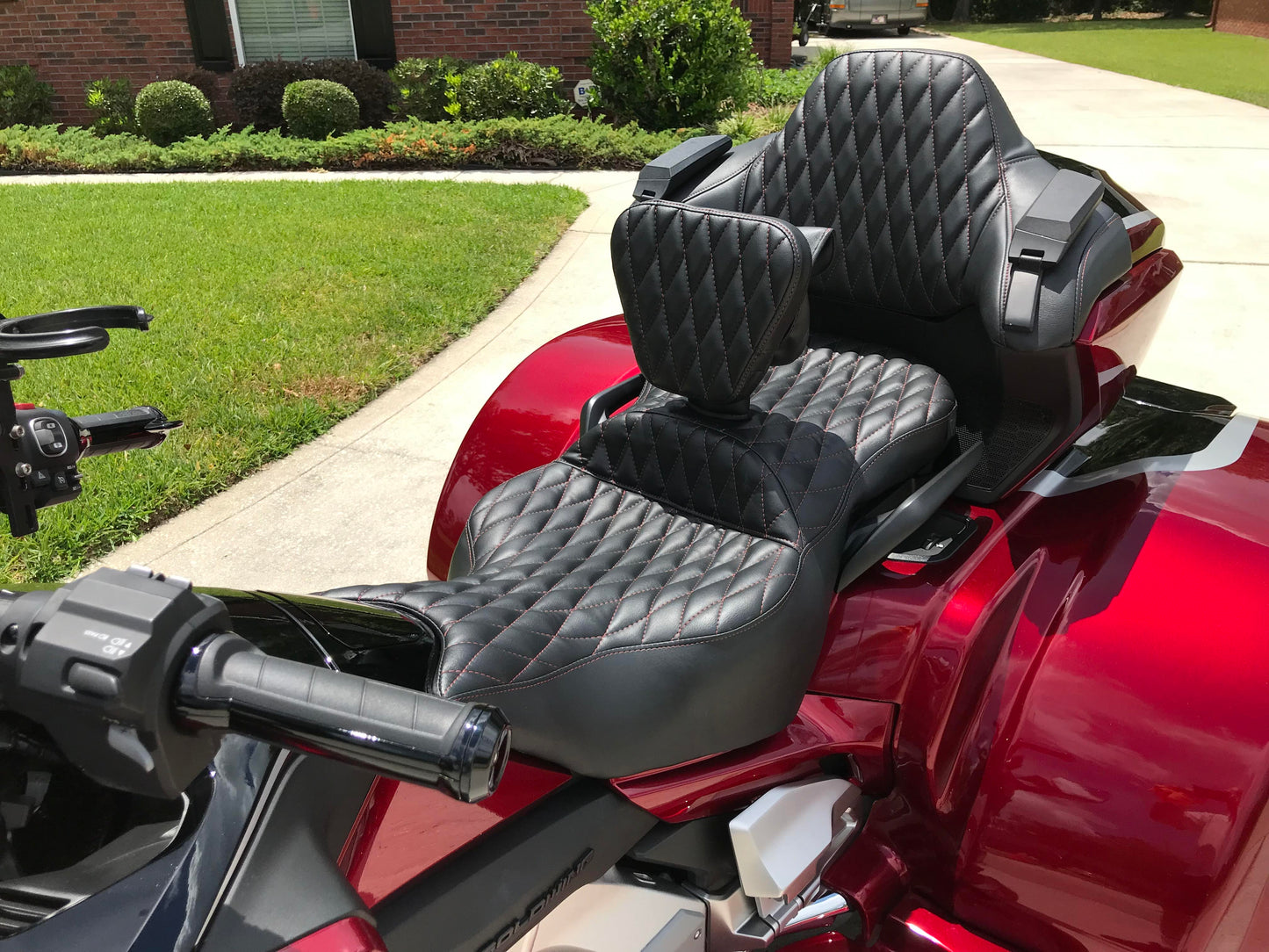 Honda // Goldwing 1800 - Custom Fit, Extended Passenger Seat