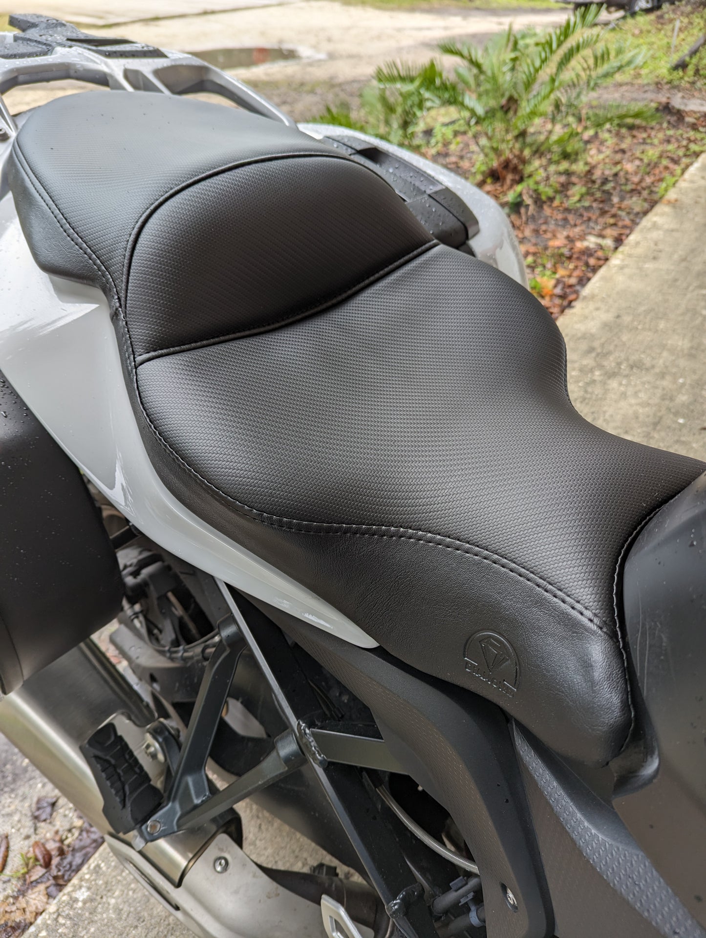 BMW // S 1000 XR Custom Fit Seat