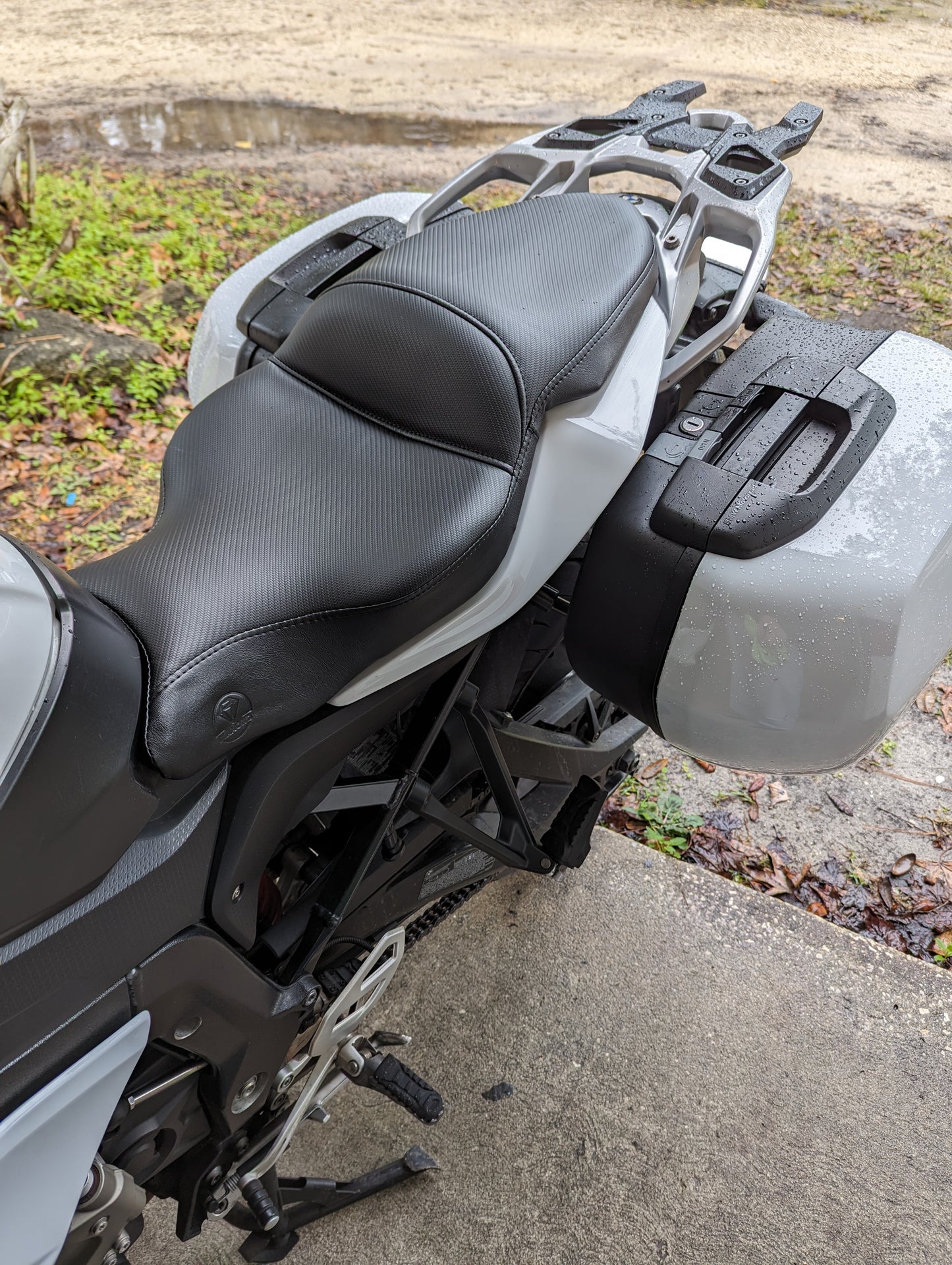 BMW // S 1000 XR Custom Fit Seat