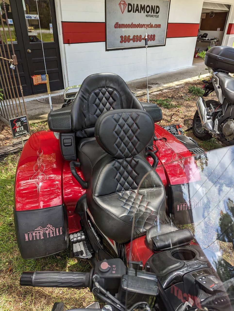 Honda // Goldwing 1800 - Custom Fit, Extended Passenger Seat