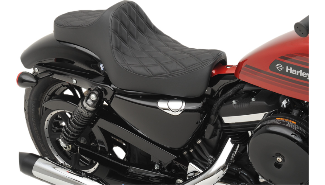 2004-2022 EVO Sportster Predator 3 Seat - Double Diamond Black Stitch