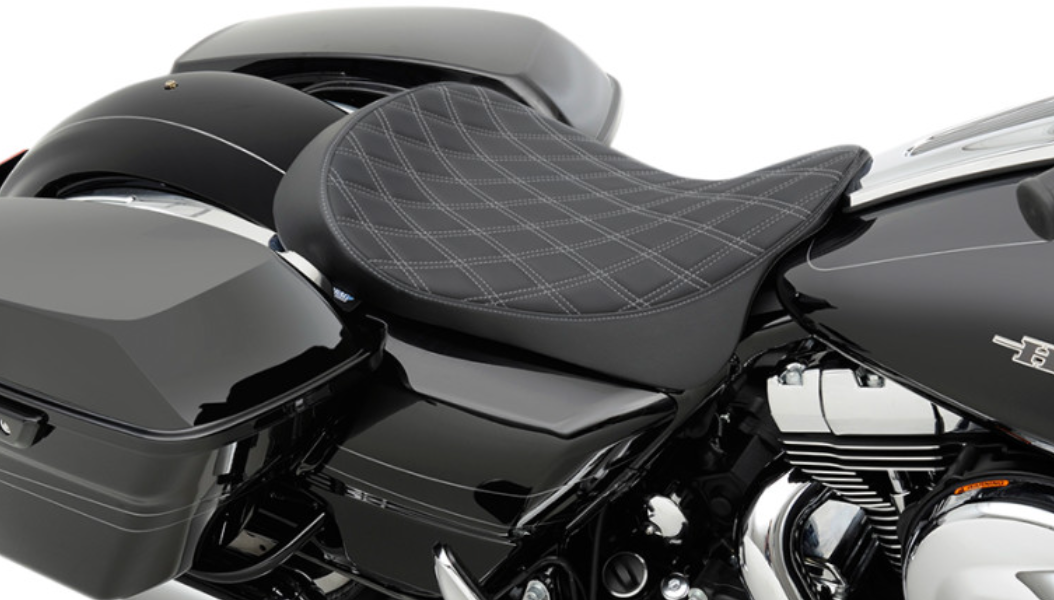Solo Seat - Extended Reach & Lowered - Silver Double Diamond