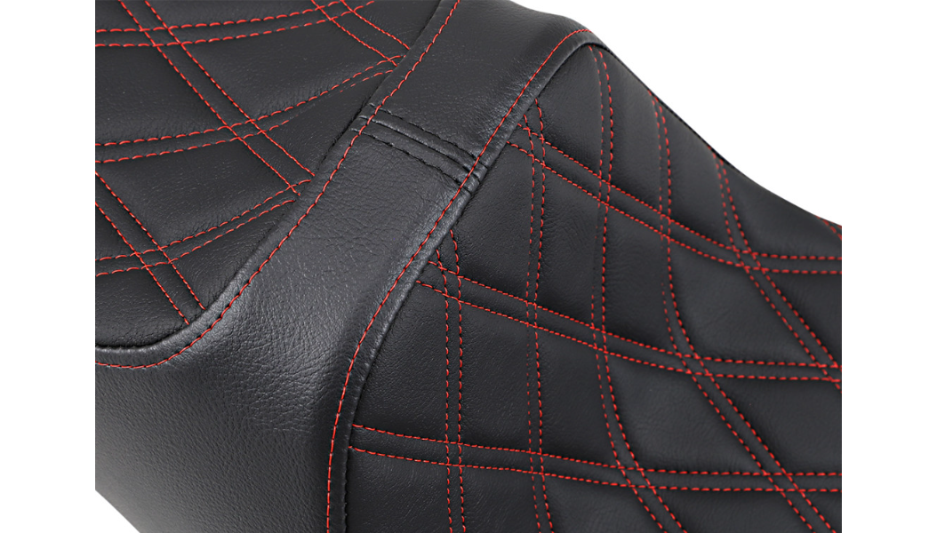 Predator 3 Extended Reach Seat - Double Diamond Red
