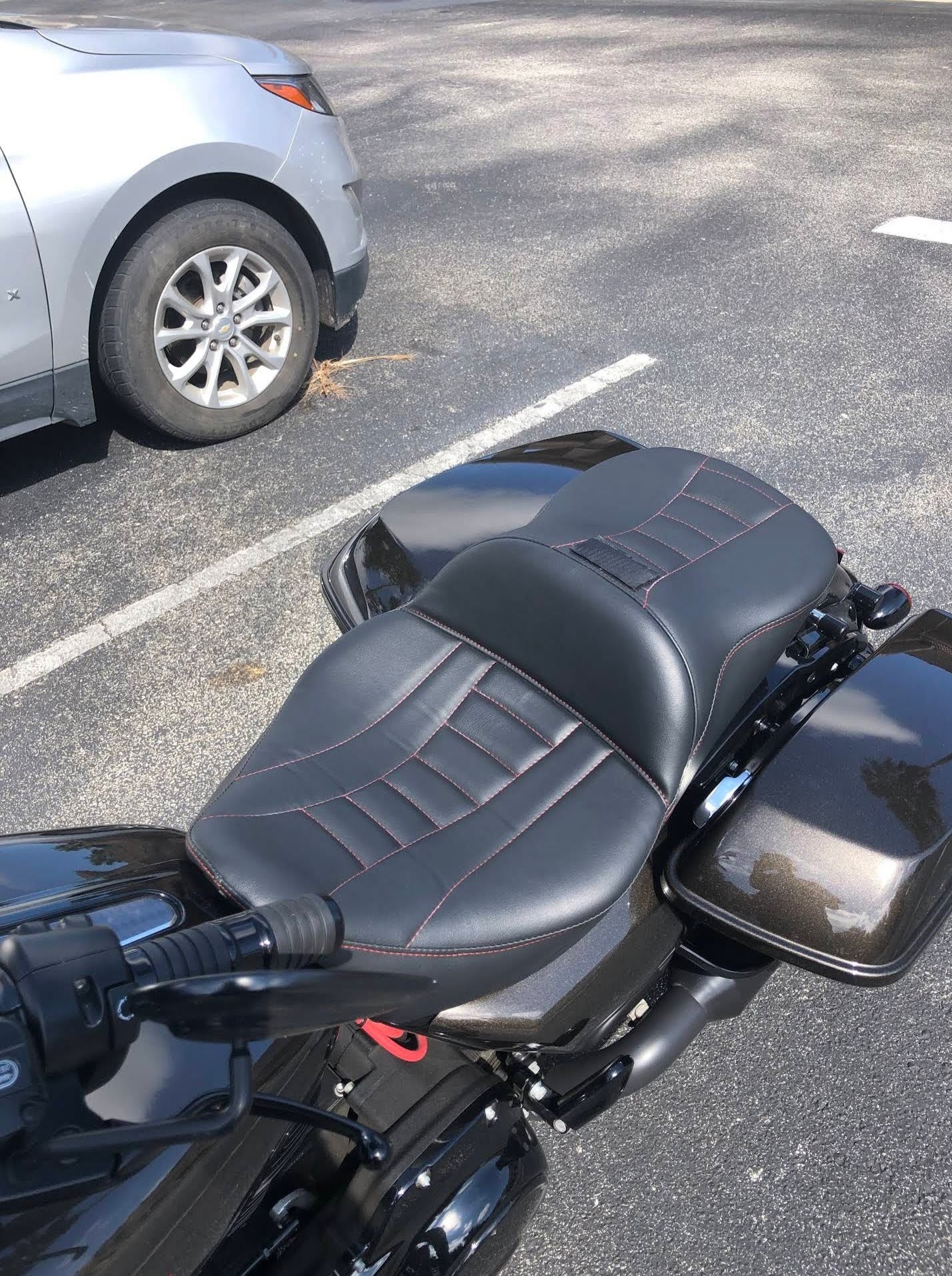 Harley-Davidson // Road Glide - Custom Fit Seat