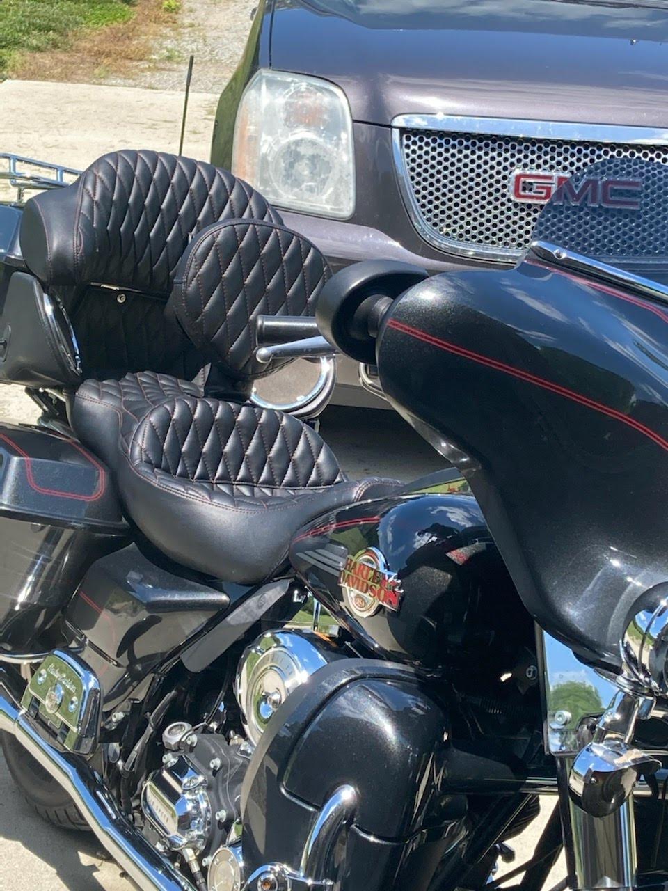 Harley-Davidson // Ultra - Custom Fit Seat