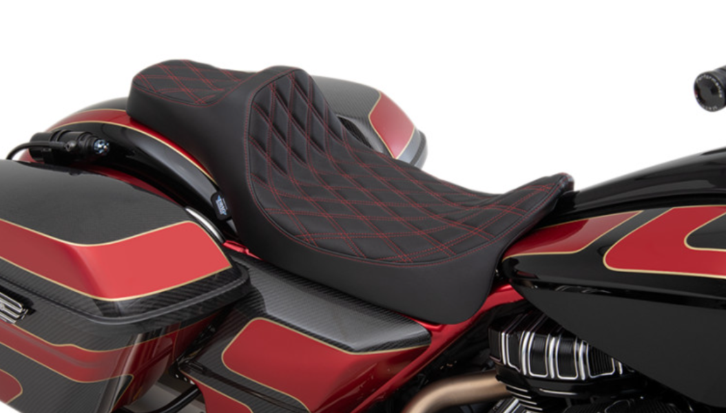 Predator 3 Extended Reach Seat - Double Diamond Red